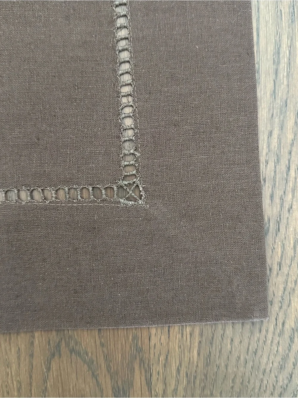 Set of 4 Vintage Rectangular Linen Blend Hemstitch Placemats in Brown 20